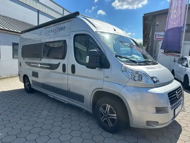 ROLLER TEAM Livingstone 2 Wohnmobil gebraucht kaufen